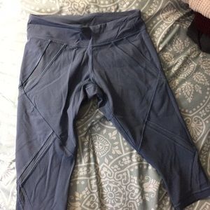 Lululemon cropped pants
